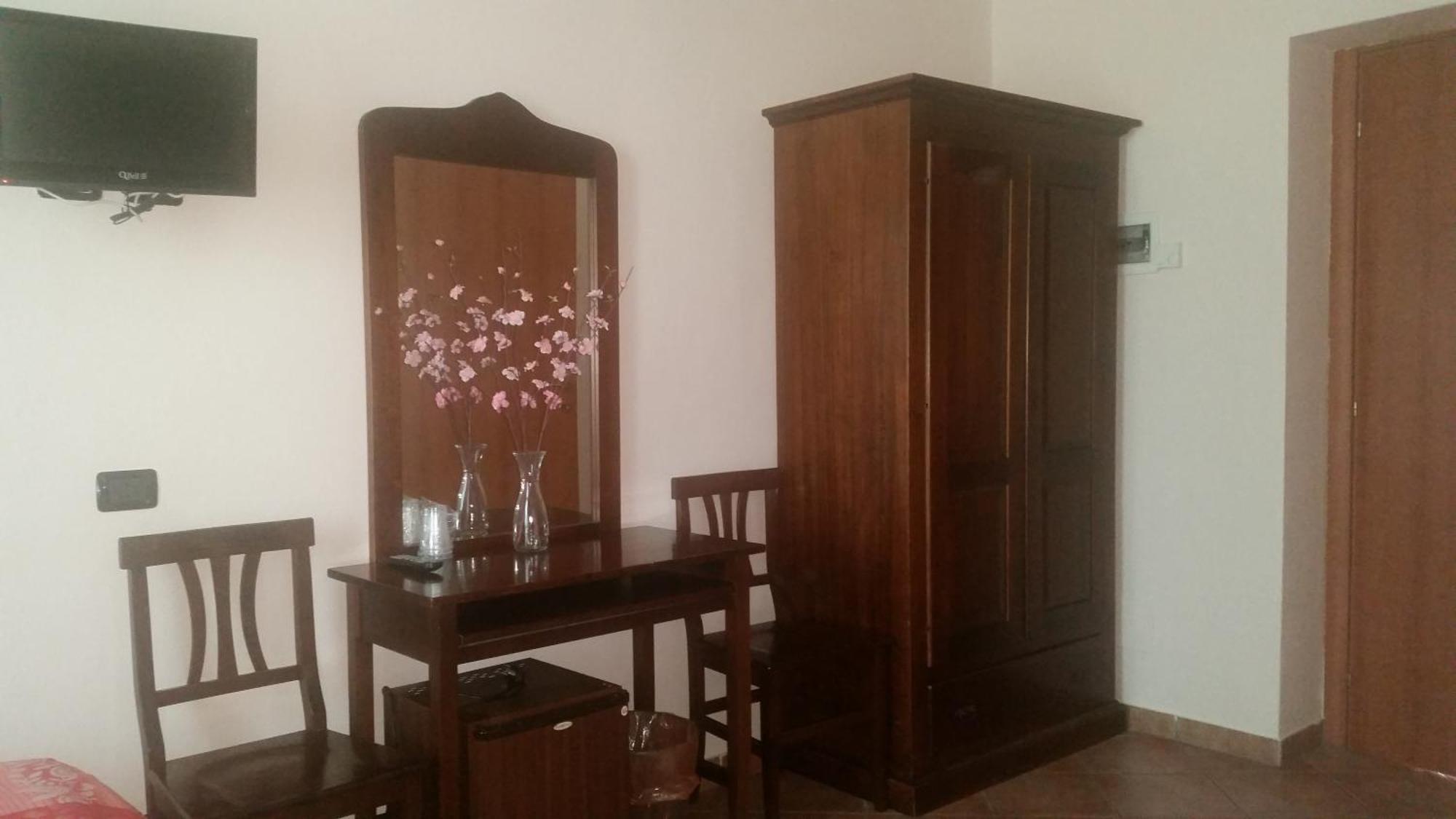 Hotel La Pendola Ozzero Δωμάτιο φωτογραφία