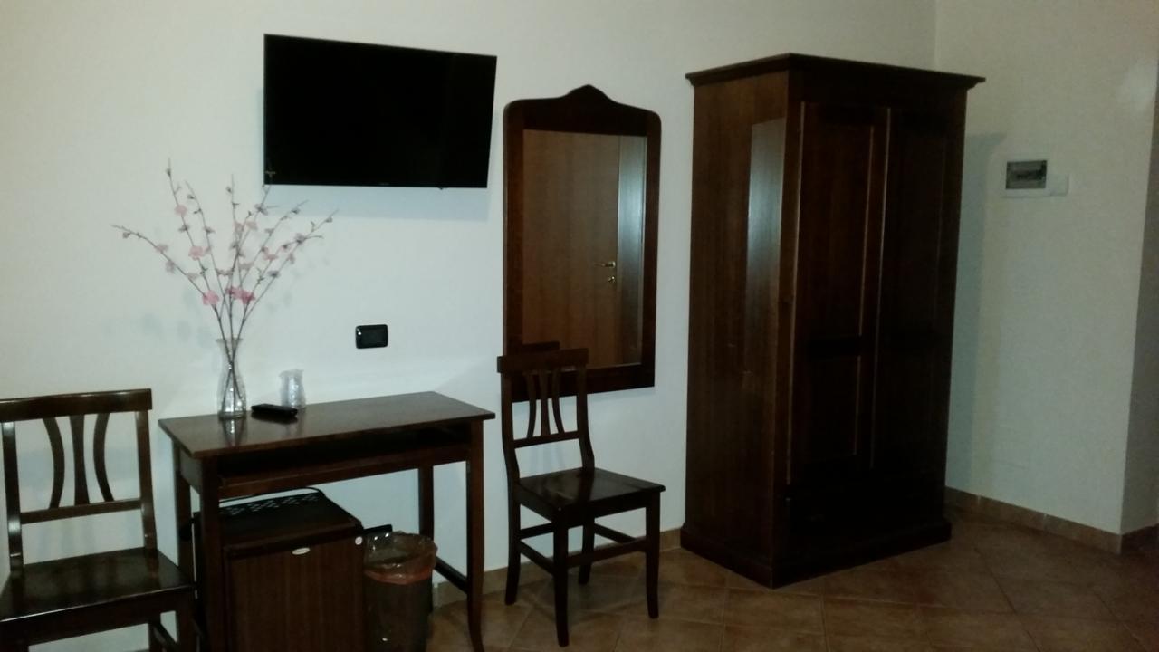 Hotel La Pendola Ozzero Εξωτερικό φωτογραφία