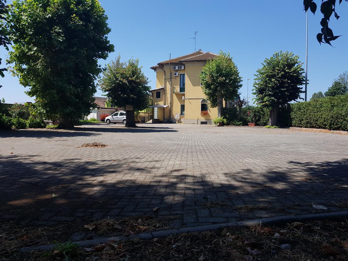 Hotel La Pendola Ozzero Εξωτερικό φωτογραφία