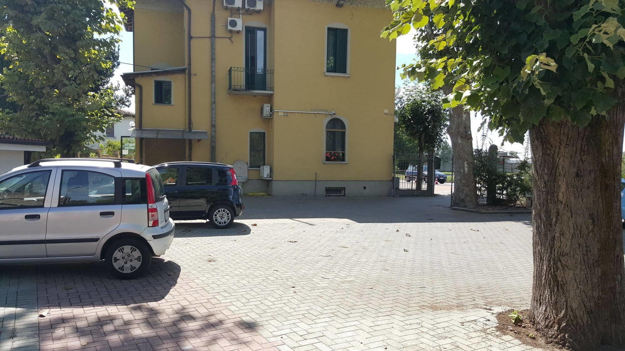 Hotel La Pendola Ozzero Εξωτερικό φωτογραφία